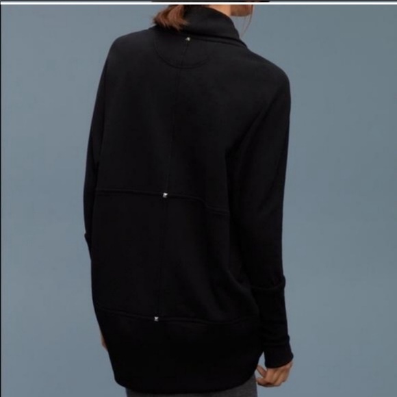 Aritzia Wilfred Diderot Cocoon Wrap Sweater black - Picture 3 of 9